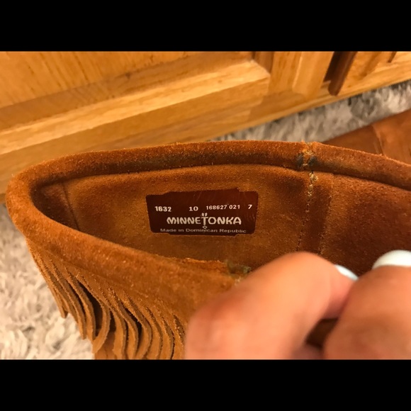 Minnetonka Size 7 women’s boots - Picture 4 of 6